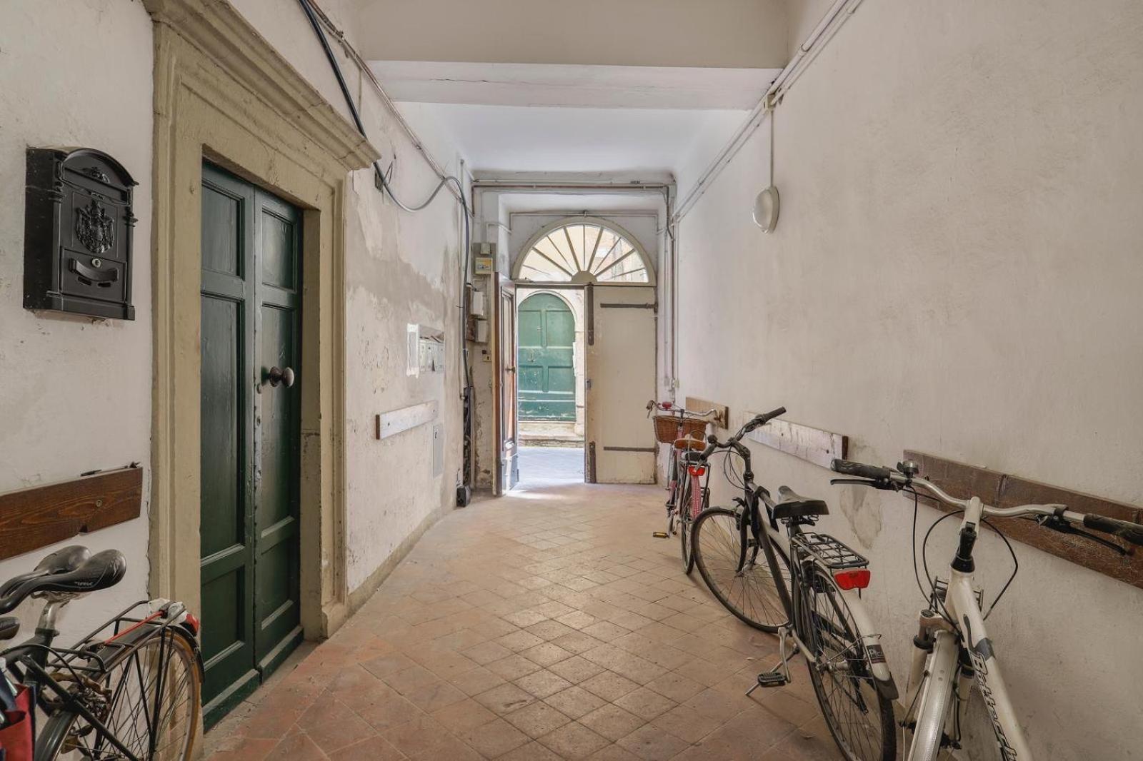 Appartement Lady Miranda à Lucques Extérieur photo